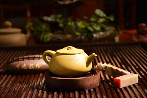 茶香弥漫尿酸消，四款茶饮好处多